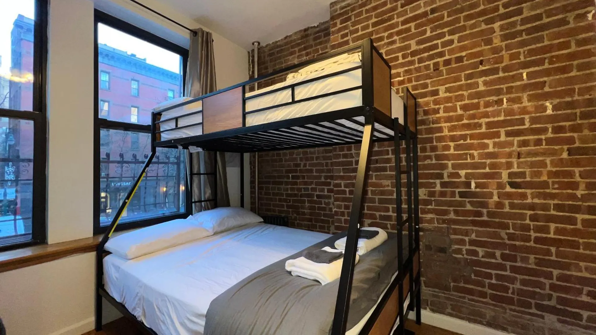 Columbus New York Apartment 0*,  United States